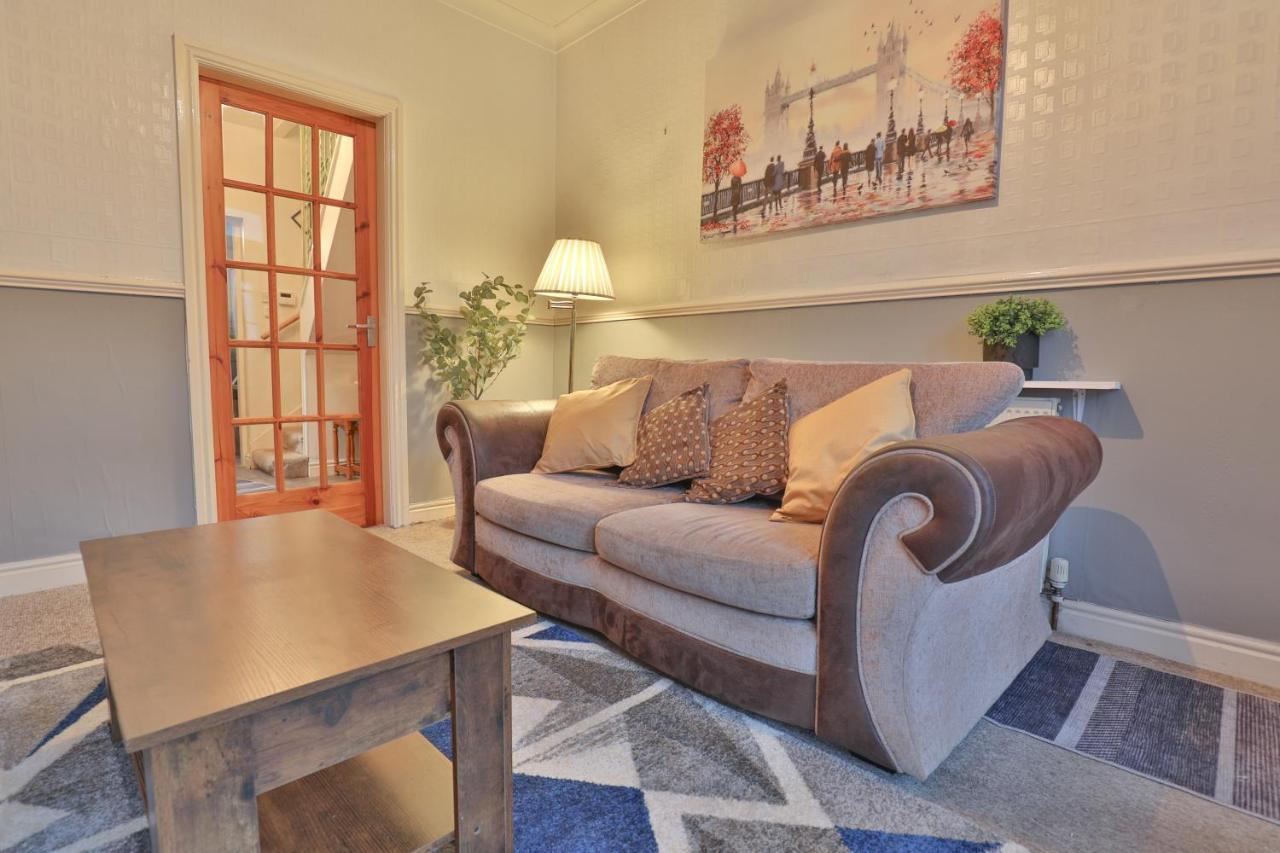 Devon St - Cozy Home, Free Easy Parking! Kingston upon Hull Exterior photo